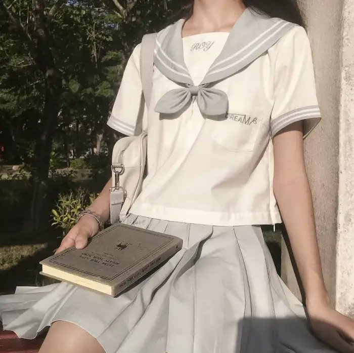 扭曲的家